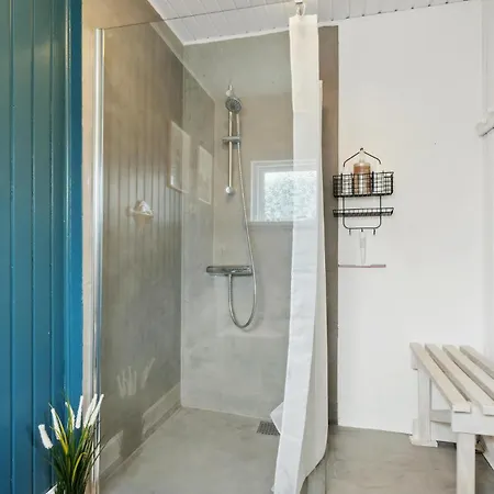 Cozy In With Kitchen بيت للعطل Hemmet